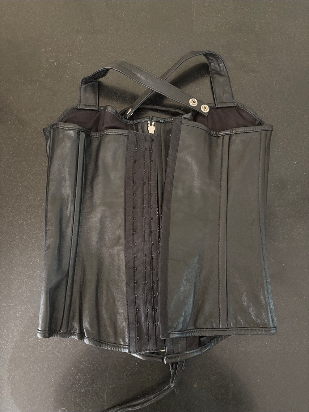 Black 100% real Leather Lace-Up Corset Top by Milwaukee Leather size small - Picture 2 of 4